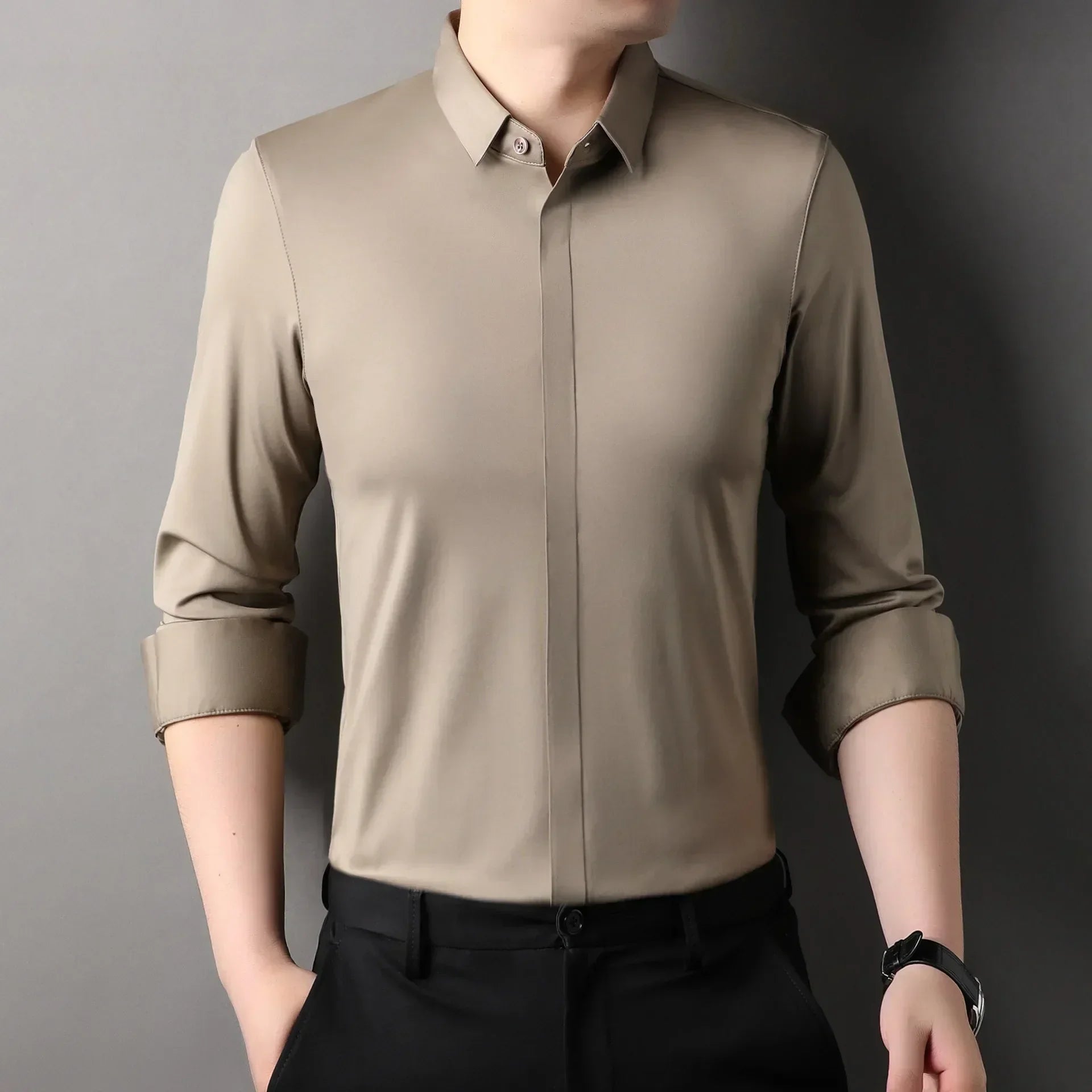 AeroSilk Short Sleeve Shirt