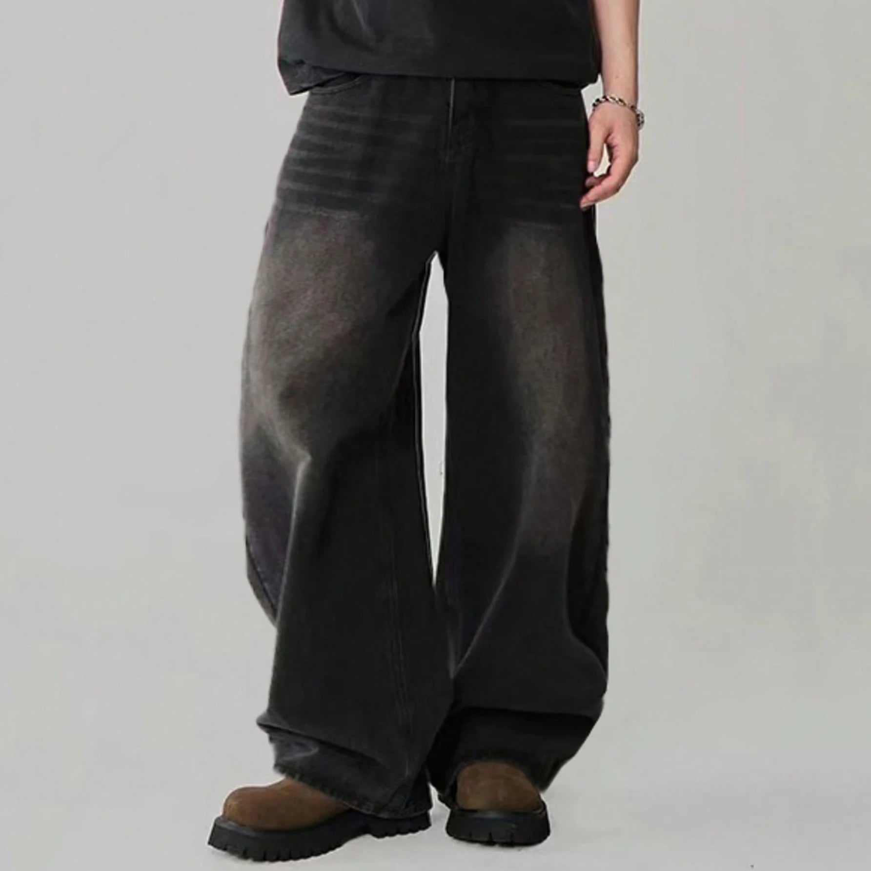 UrbanFade Baggy Jeans